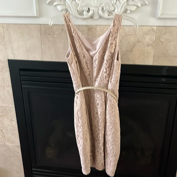 Eliza J tan and gold dress - Picture 4 of 6